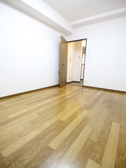 ベッドルーム