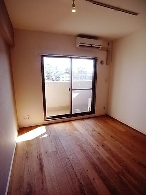 ベッドルーム