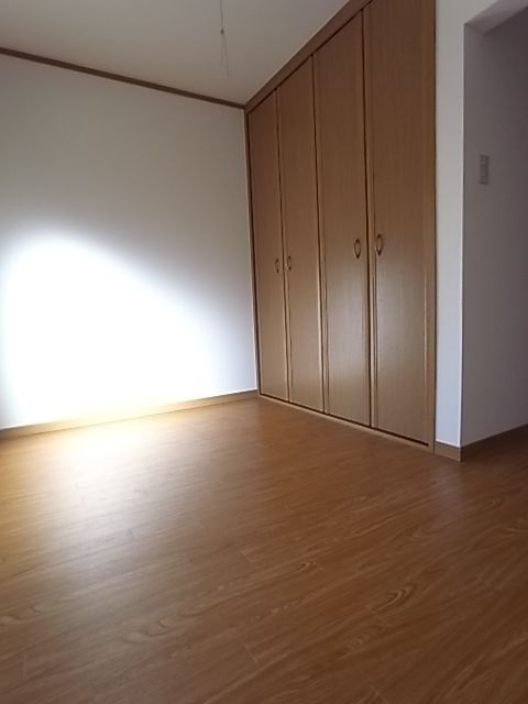 ベッドルーム