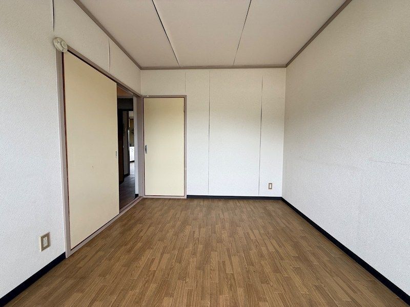 ベッドルーム