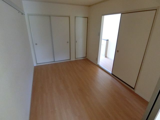ベッドルーム