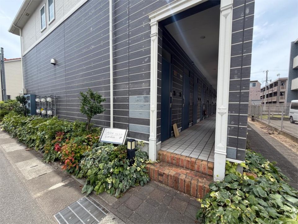 近くのローソン 西二見店まで331m（徒歩5分）