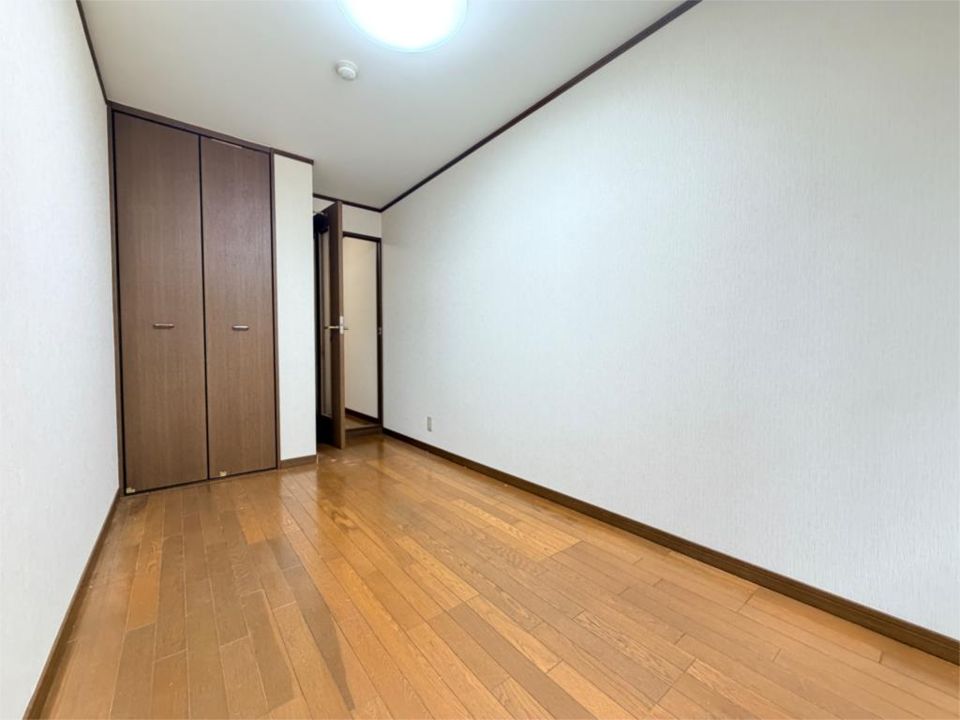 ベッドルーム
