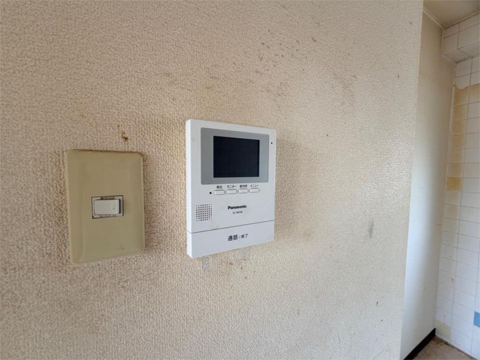 近くのセブンイレブン 西宮柳本町店まで551m（徒歩7分）