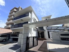ファミール苦楽園の外観画像