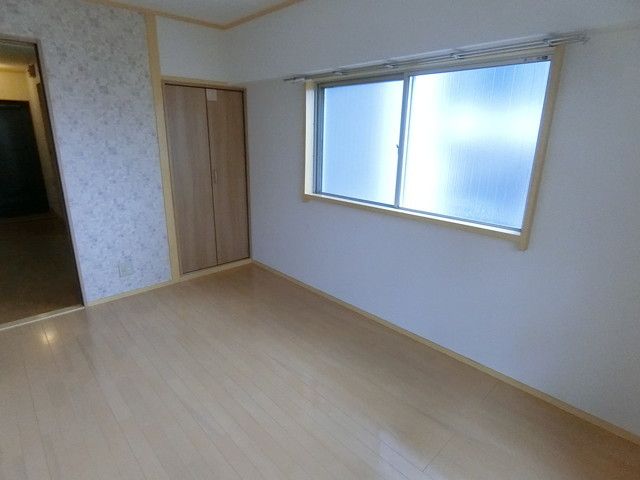 ベッドルーム