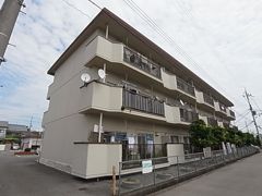 シャトレ北川の外観画像