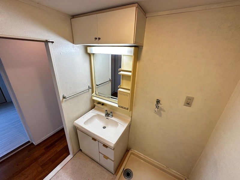 近くのローソン 明石南貴崎店まで288m(徒歩4分)