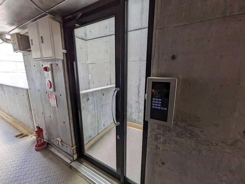 エントランス