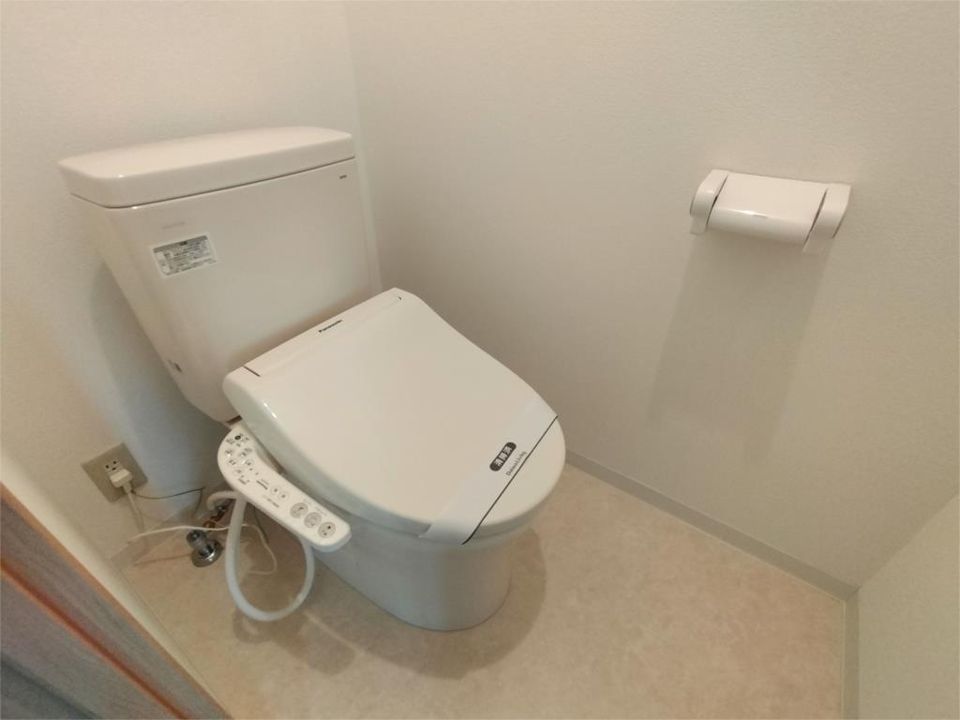 近くのセブンイレブン 伊丹森本3丁目店まで453m（徒歩6分）