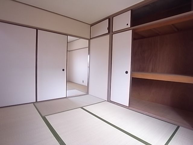 ベッドルーム