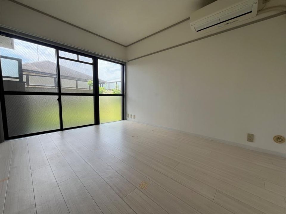 近くのローソン 神戸岡本坂店まで720m（徒歩9分）