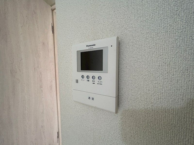 近くのセブンイレブン 西宮小松町2丁目店まで447m(徒歩6分)