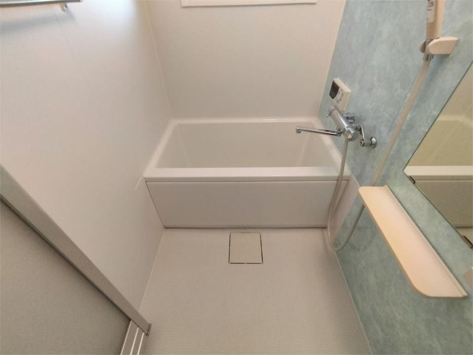 近くのローソンストア100 LS尼崎富松店まで274m（徒歩4分）
