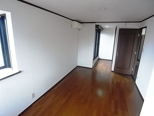 ベッドルーム