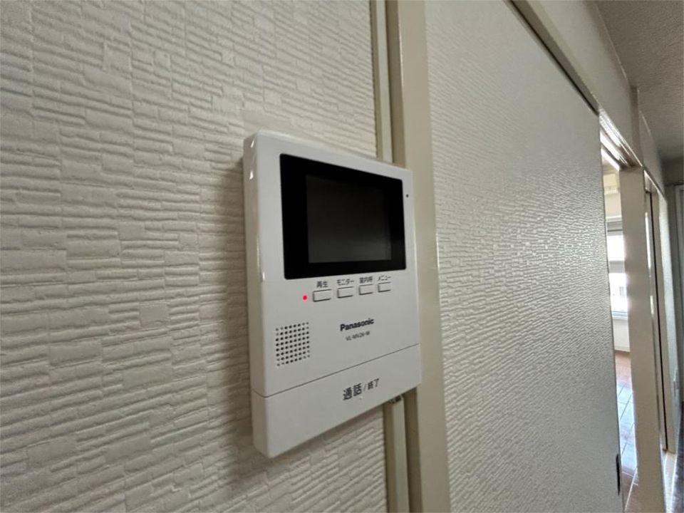 近くのローソンストア100 LS神鉄長田駅前店まで169m（徒歩3分）