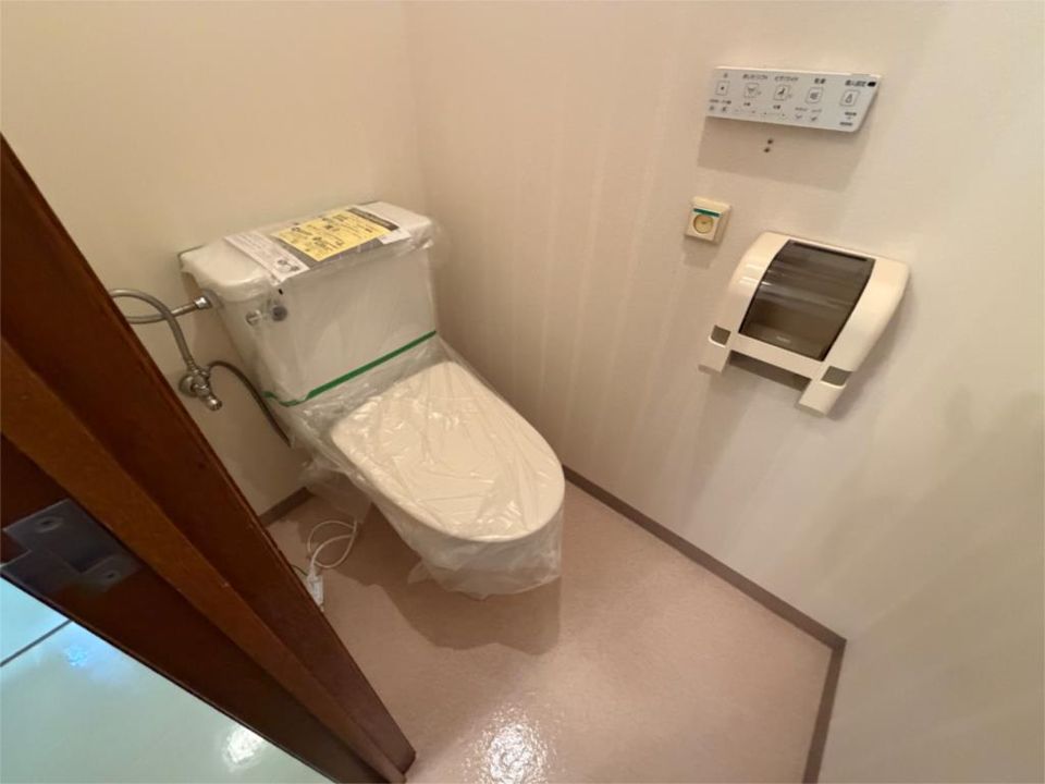 近くのローソン 芦屋市役所南店まで300m（徒歩4分）