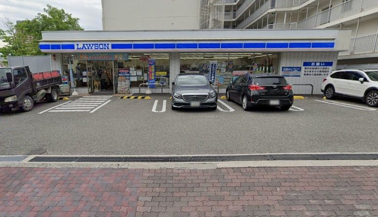 近くのローソン 山本通四丁目店まで198m（徒歩3分）