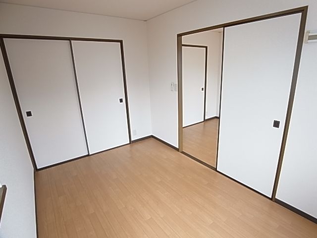 ベッドルーム