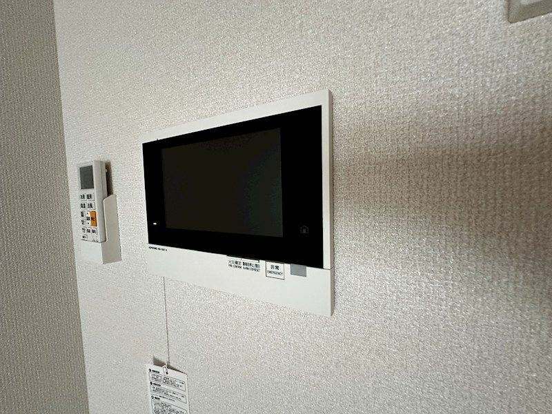 近くのファミリーマート 神戸湊町店まで235m（徒歩3分）