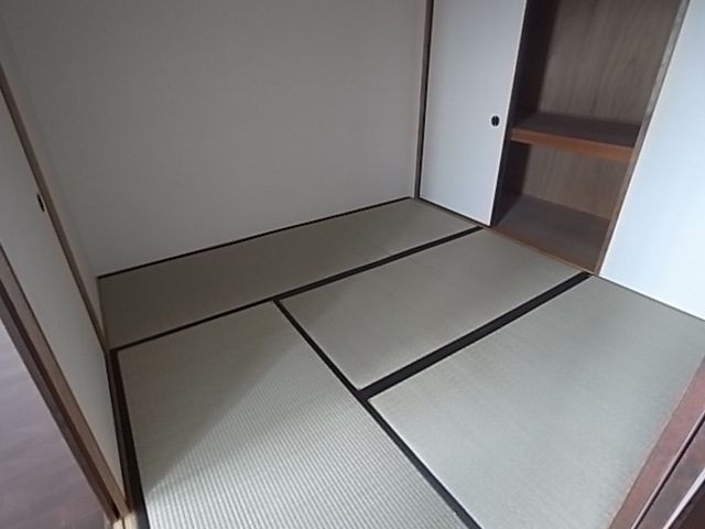 ベッドルーム