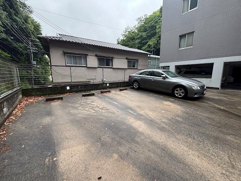 近くのローソン 熊内五丁目店まで393m(徒歩5分)