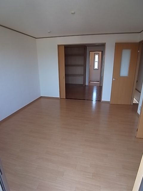 ベッドルーム