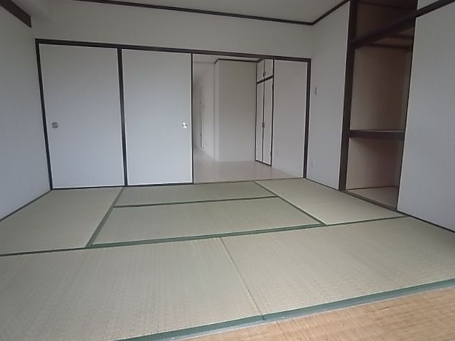ベッドルーム