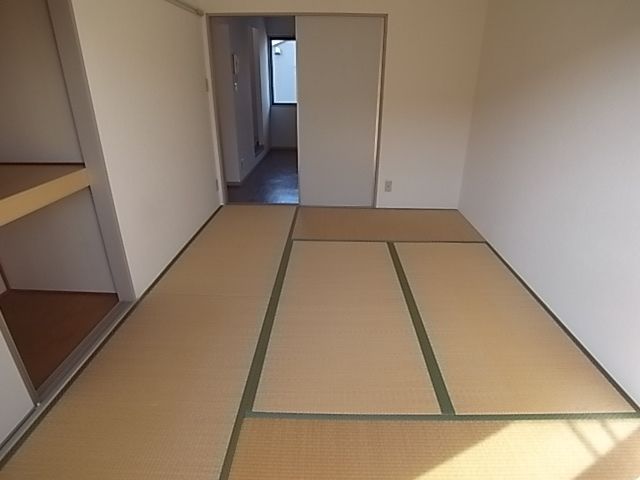 ベッドルーム