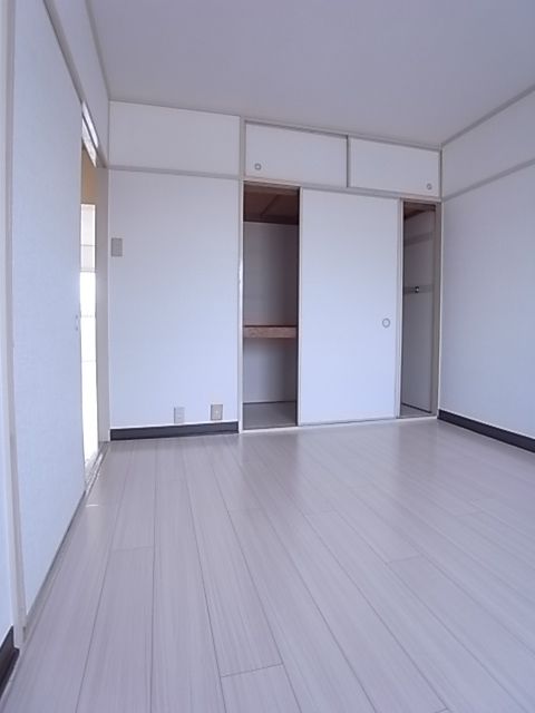 ベッドルーム