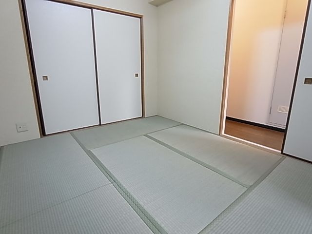ベッドルーム