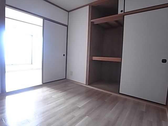 ベッドルーム