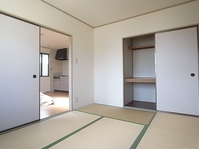 ベッドルーム