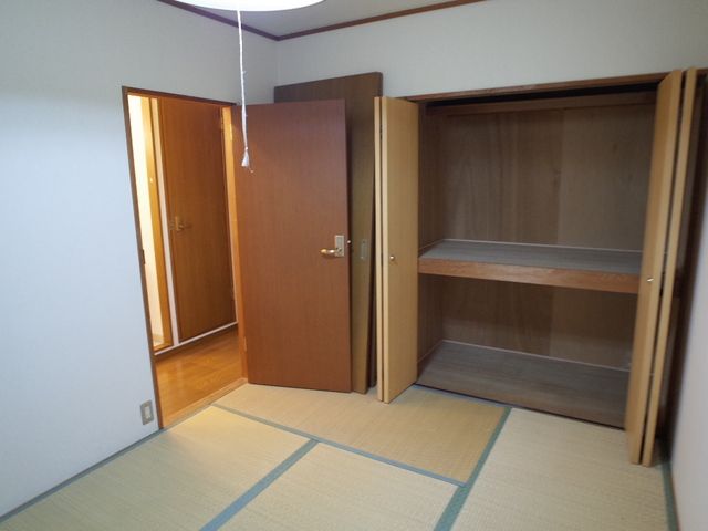 ベッドルーム