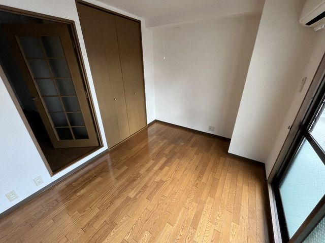 ベッドルーム