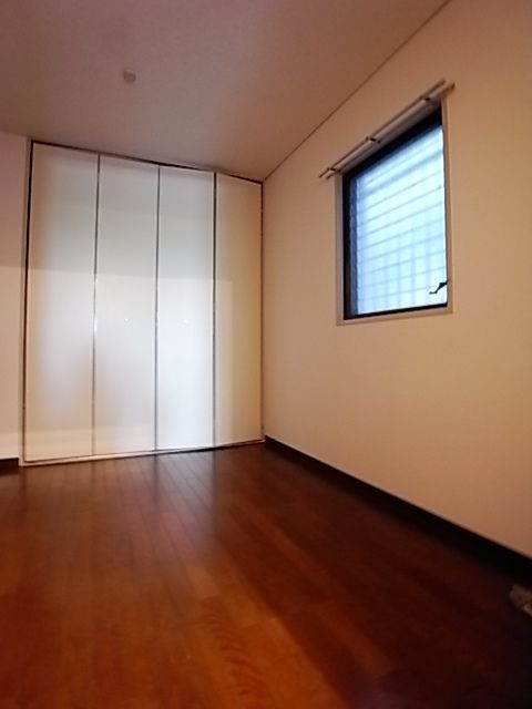 ベッドルーム
