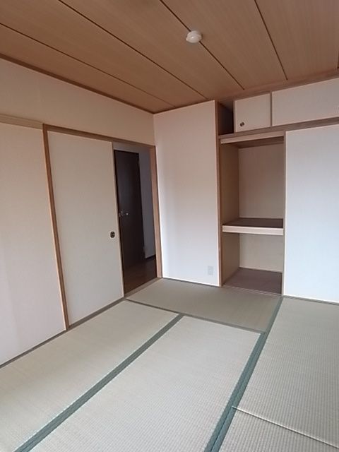 ベッドルーム