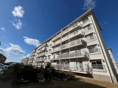 青山台住宅60号棟の外観画像