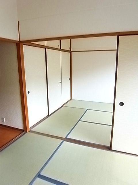 ベッドルーム