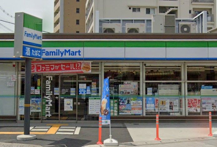 近くのファミリーマート 長田神社前店まで156m（徒歩2分）
