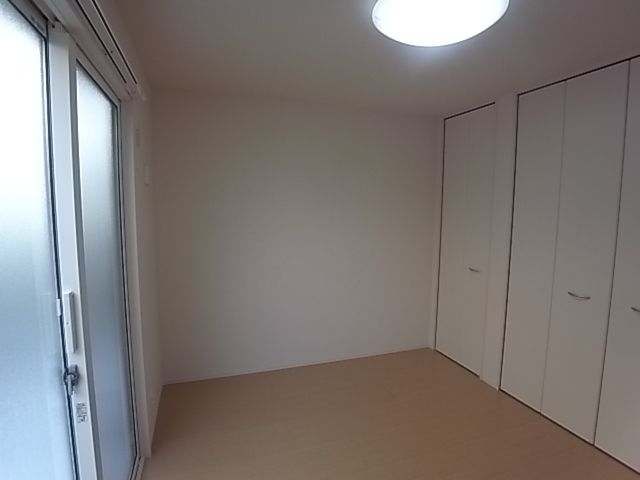 ベッドルーム