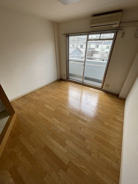 ベッドルーム