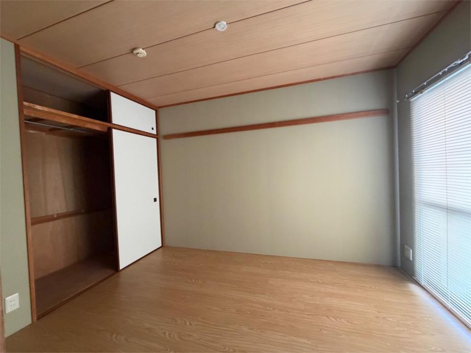 ベッドルーム