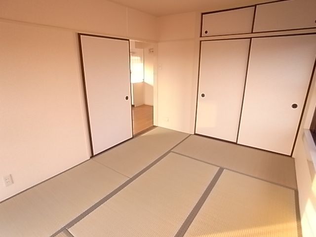 ベッドルーム