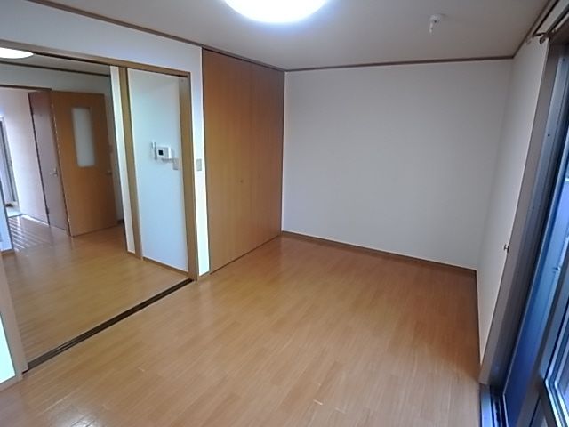 ベッドルーム