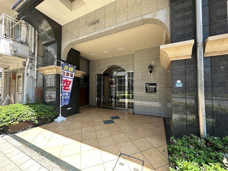 エントランス
