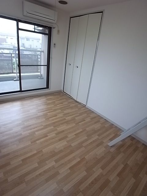 ベッドルーム