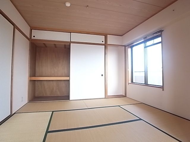 ベッドルーム