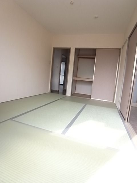 ベッドルーム