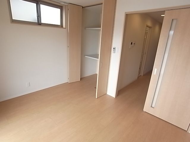 ベッドルーム